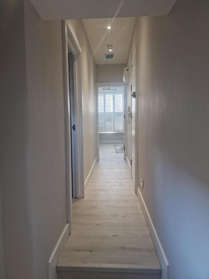 Collier'S Wood En-Suite Apartments Londra Exterior foto