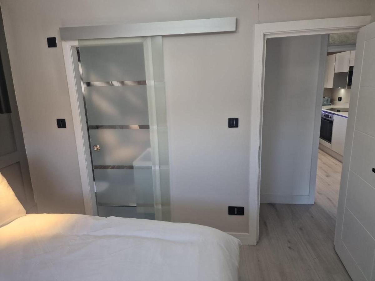Collier'S Wood En-Suite Apartments Londra Exterior foto